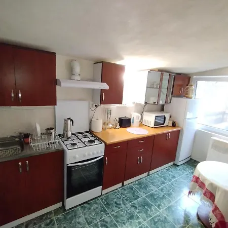 Tiny Estate Covasna - - Rotwild Family *