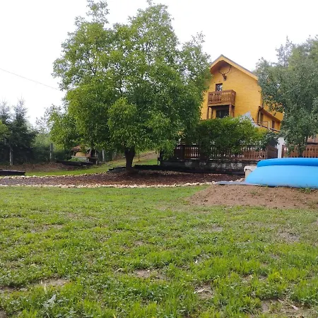 Tiny Estate Covasna - - Rotwild Family *