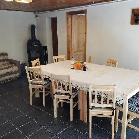 Tiny Estate Covasna - - Rotwild Family *