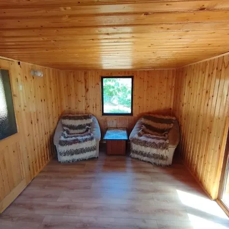 Tiny Estate Covasna - - Rotwild Family * Bicfalau