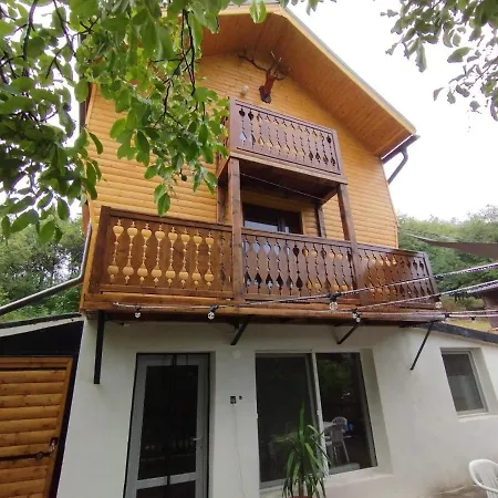 Tiny Estate Covasna - - Rotwild Family